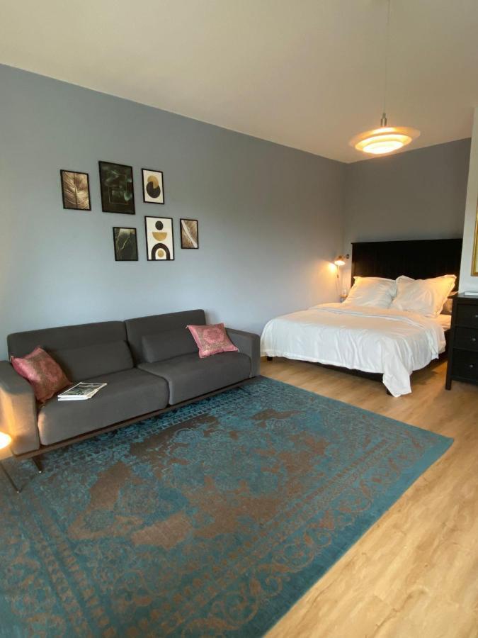 Beautiful Apartment With Balcony Berlin Dış mekan fotoğraf