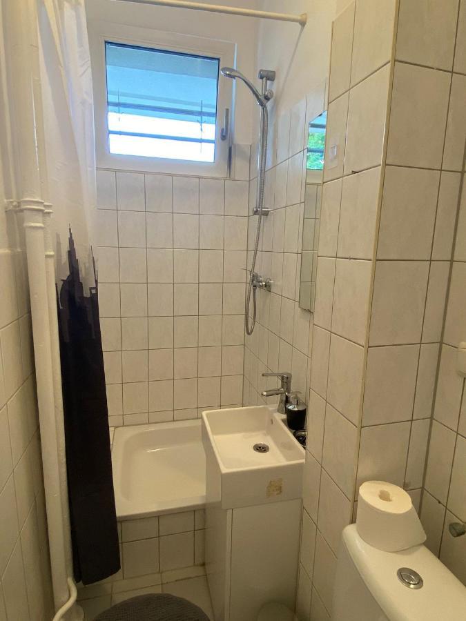 Beautiful Apartment With Balcony Berlin Dış mekan fotoğraf