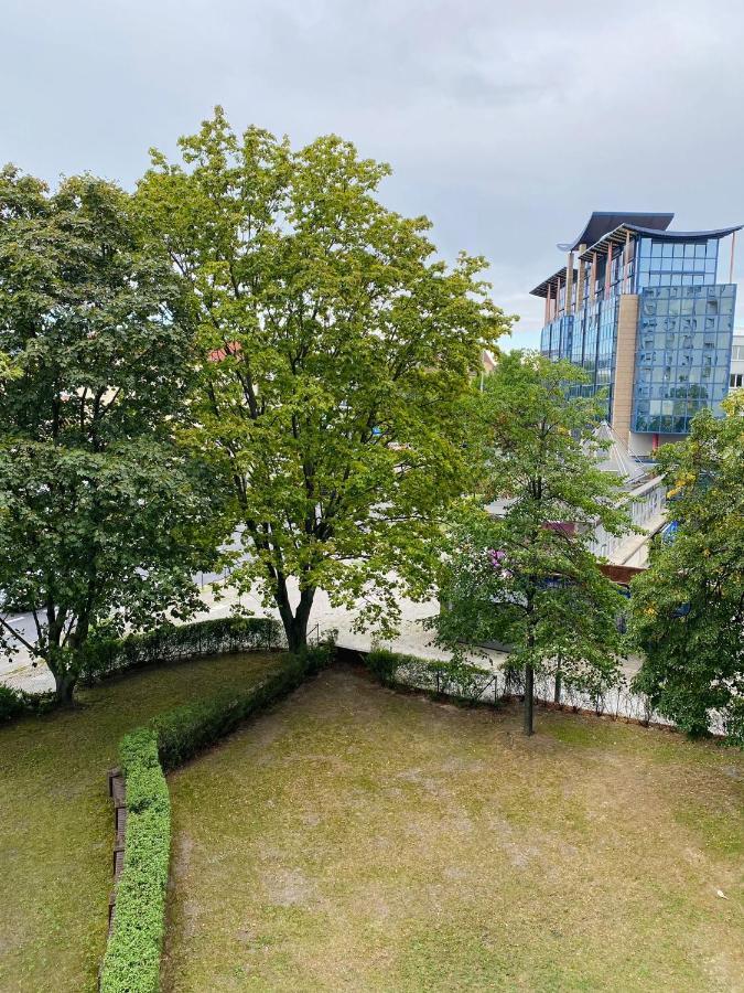 Beautiful Apartment With Balcony Berlin Dış mekan fotoğraf