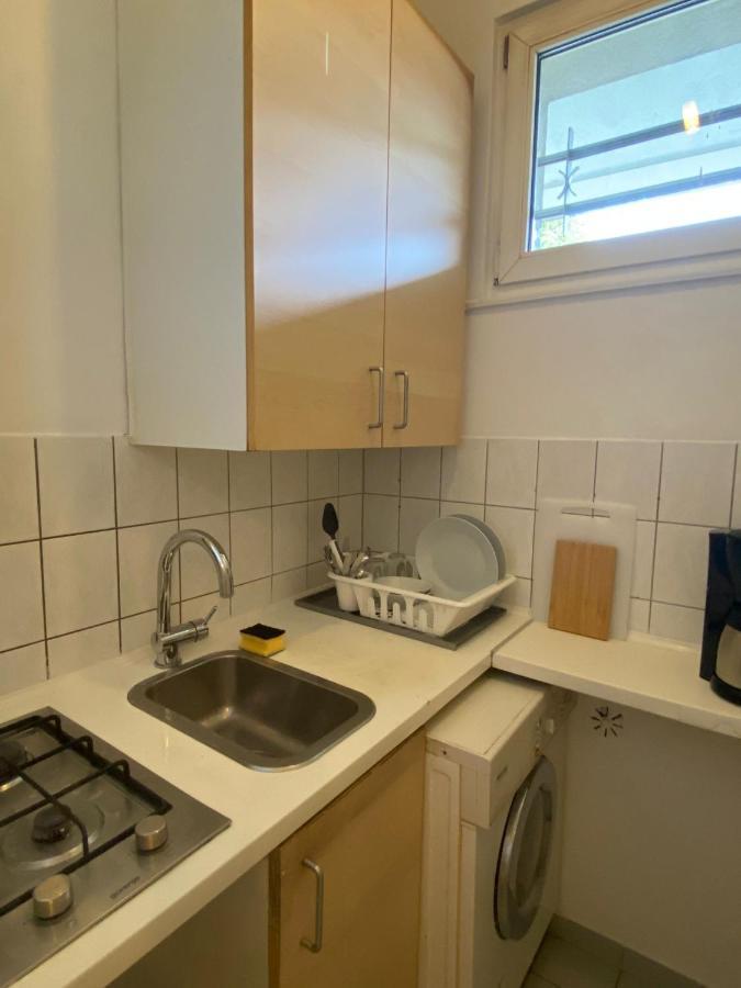 Beautiful Apartment With Balcony Berlin Dış mekan fotoğraf